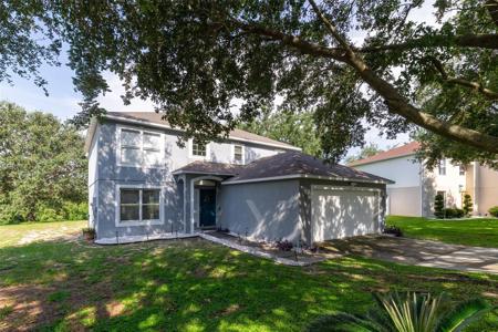 1104 CHATEAU CIRCLE