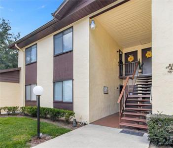496 BAHIA CIRCLE