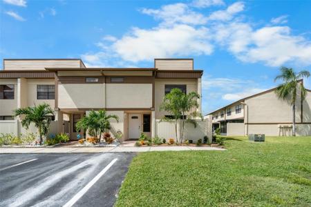 9209 SEMINOLE BOULEVARD