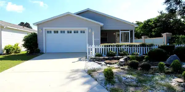 985 YORK TERRACE