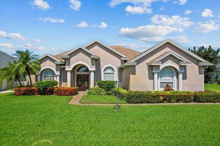 7352 BENT GRASS DRIVE