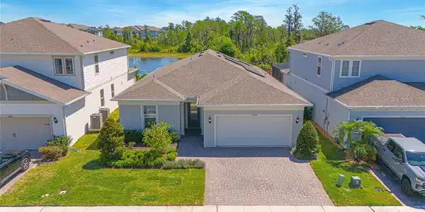 2490 SOUTHLAWN LANE