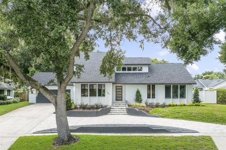 941 VERSAILLES CIRCLE
