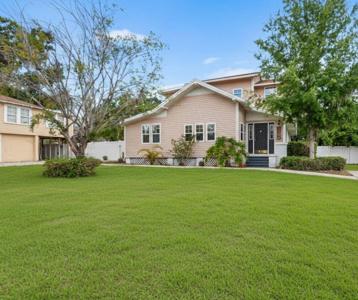 102 DEEN BOULEVARD