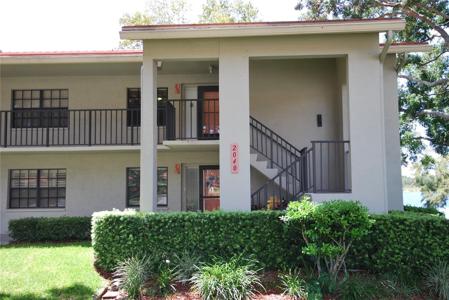 2040 LAKEVIEW DRIVE