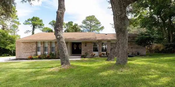 301 HICKORY DRIVE