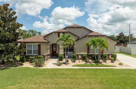 4906 STONE ACRES CIRCLE