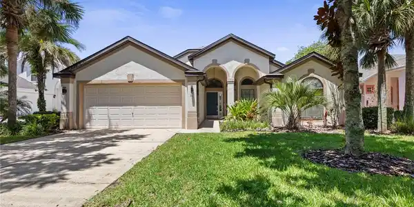 71 SOUTHLAKE DRIVE