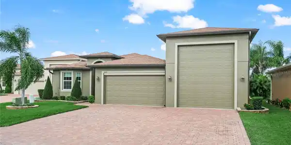 3829 LITCHFIELD LOOP