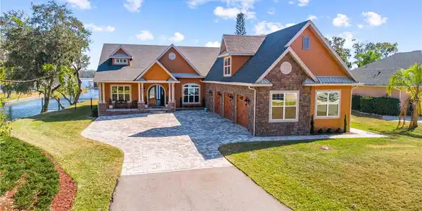 6362 OAK SHORE DRIVE