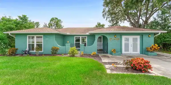 1985 MONTEREY DRIVE