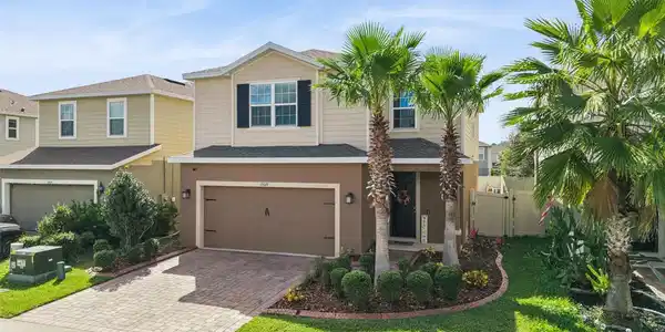 17429 PAINTED LEAF WAY