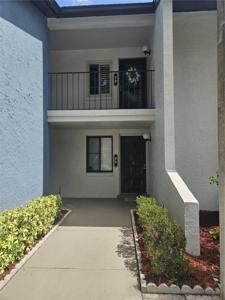 7 ESCONDIDO CIRCLE