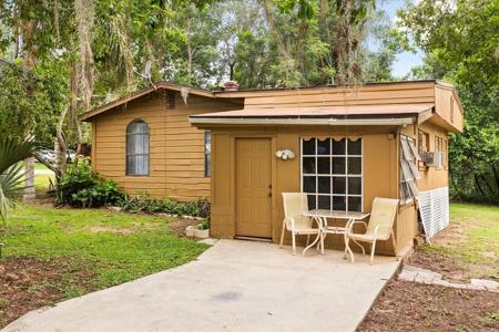 17313 LAKESIDE DRIVE
