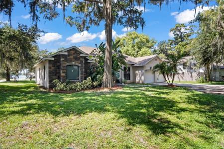 4200 ARBOR OAKS COURT