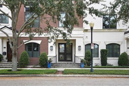 100 S VIRGINIA AVENUE
