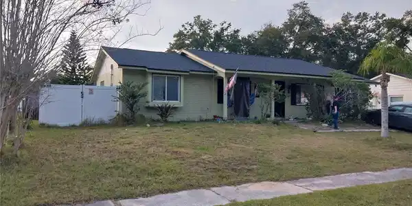 2733 E DELLWOOD DRIVE