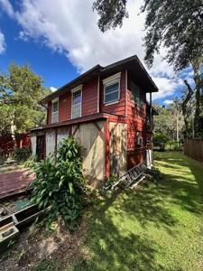 334 EIGHTH STREET NE