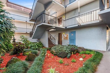 333 LAKE HOWARD DRIVE NW