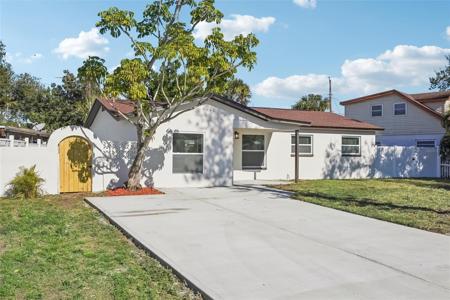 9061 SUNRISE DRIVE
