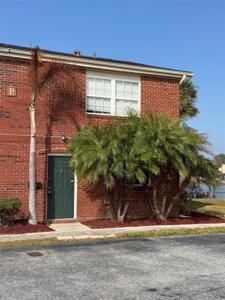 1920 E EDGEWOOD DRIVE