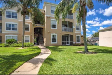 8102 PRINCESS PALM LANE