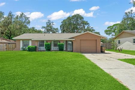 635 VINCENT DRIVE