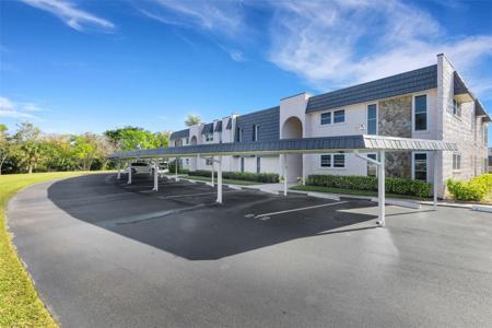 212 FERNWOOD CIRCLE