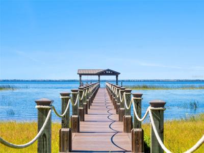 1520 CANOPY OAKS COURT