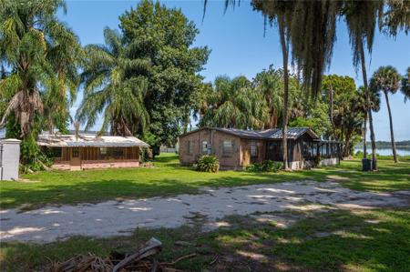 1101 SHADY COVE ROAD E