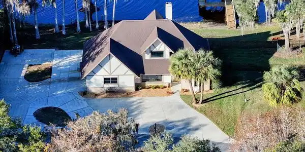 1425 S HOMESTEAD POINT