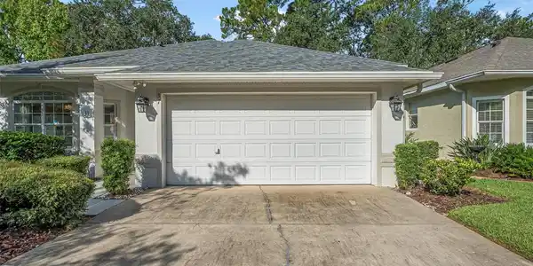 37 W WATERSIDE PARKWAY