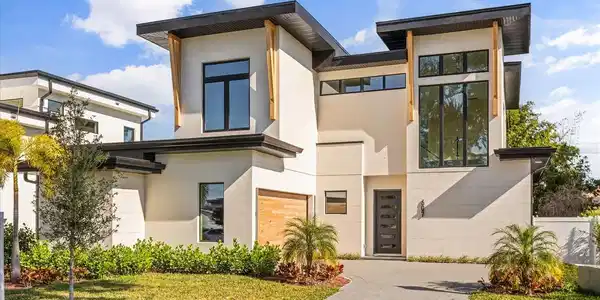 607 ELLEN DRIVE