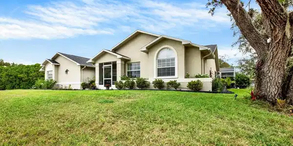 2450 SUNRISE COURT