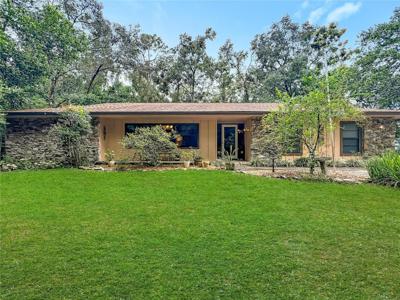 1942 COUNTRY CLUB ROAD