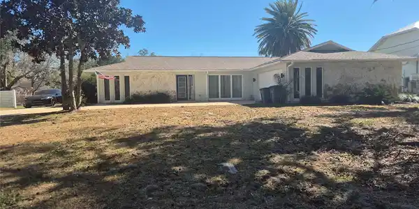 571 NW 14TH PLACE