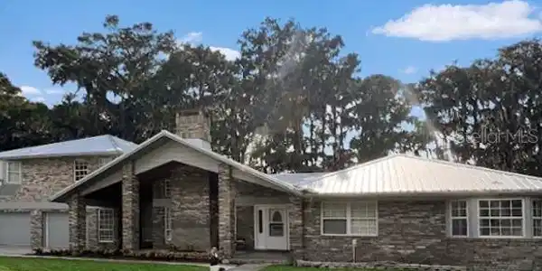 15618 SE US HIGHWAY 301