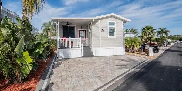 2415 CITRUS TREE ROAD