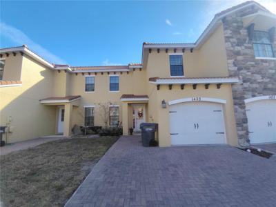 1423 PACIFIC ROAD