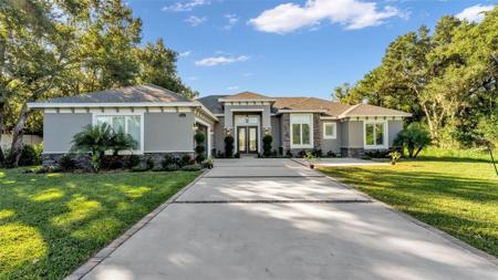 1586 MARTIN LUTHER KING BOULEVARD NE