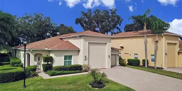 4136 DUNMORE DRIVE