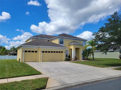 3145 TWISTED OAK LOOP