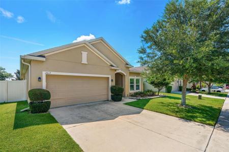 2617 LIMERICK CIRCLE