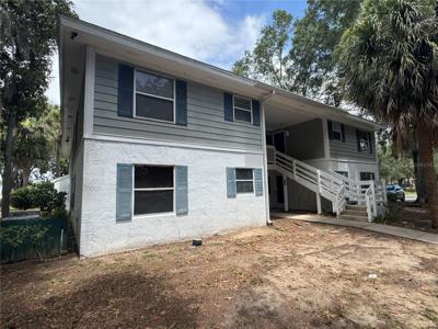 8232 FAIRWAYS CIRCLE