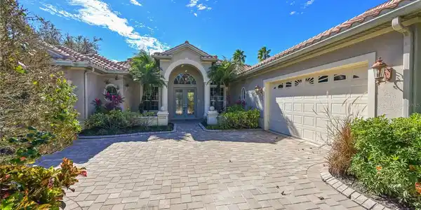 6602 TALLMAST CIRCLE