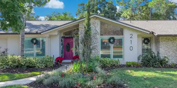 210 ROYAL OAKS CIRCLE
