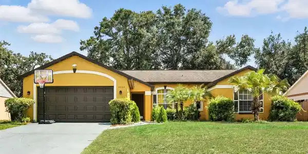 6084 BROOKHILL CIRCLE