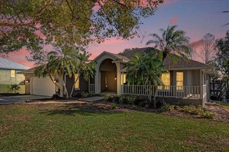 128 W JULIANA WAY