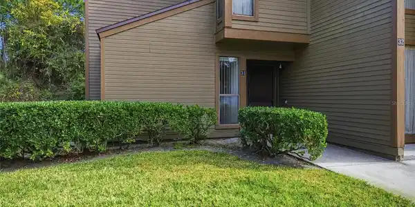 31 OXFORD LANE