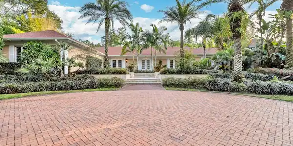 2300 N SCENIC HIGHWAY